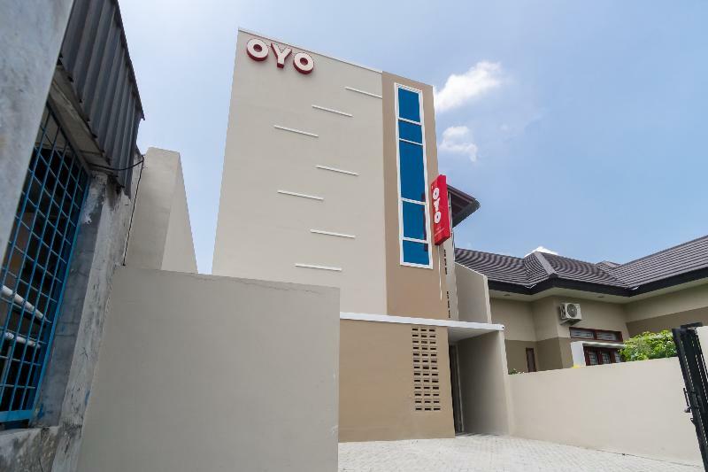 Reddoorz At Joyce Guest House Medan Exterior foto